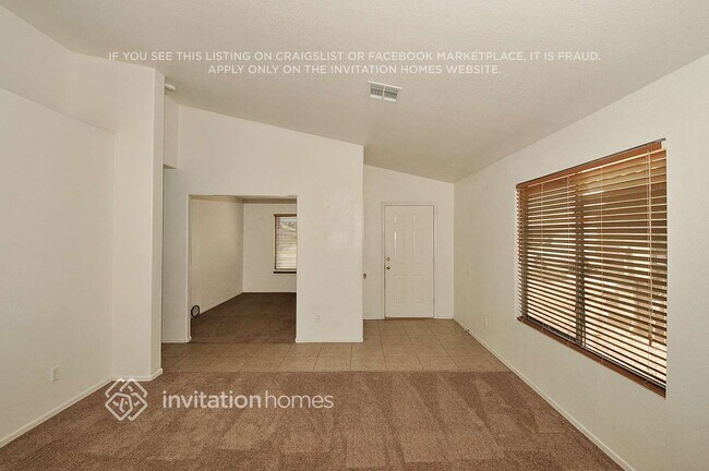 Building Photo - 15912 W Smokey Dr