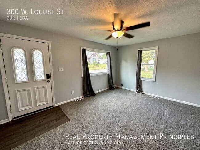 Foto del edificio - Fully Renovated 2 Bedroom 1 Bath Ranch on ...