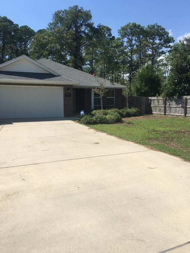 99 Green Dr, Mary Esther, FL 32569 House for Rent in Mary Esther, FL