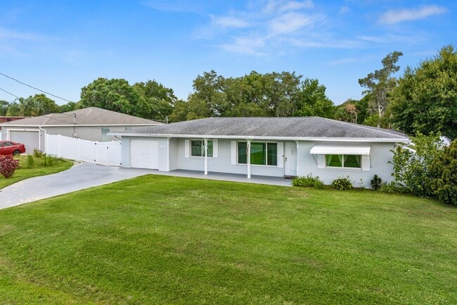 Photo - 7907 Sebastian Rd House