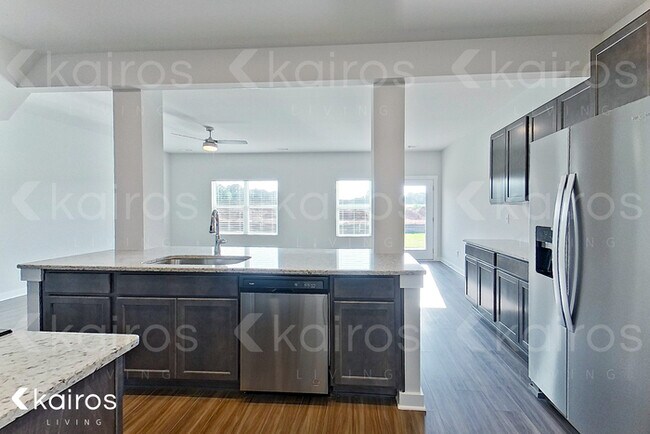 Foto del edificio - 6109 Stonewater Ct