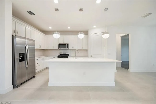 Building Photo - 10335 Ventana Ln
