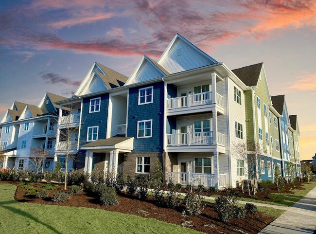 Building Photo - 1725 Dromolin Dr