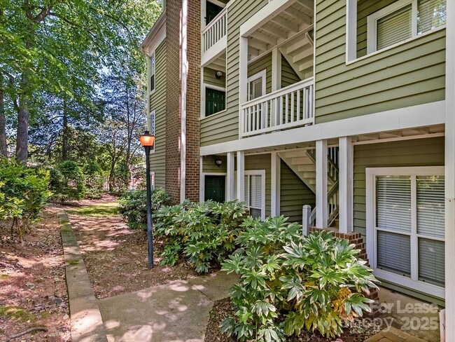 Building Photo - 2506 Cranbrook Ln