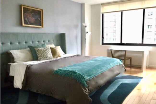 Foto del edificio - 205-210 E 64th St
