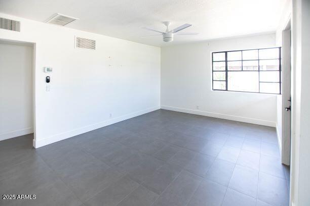 Foto del edificio - 37 E Linda Ln