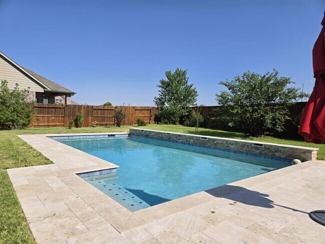 Foto del edificio - 6611 Hollow Bay Ct