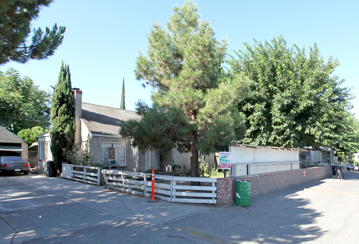 Foto del edificio - Modern Trailer Park