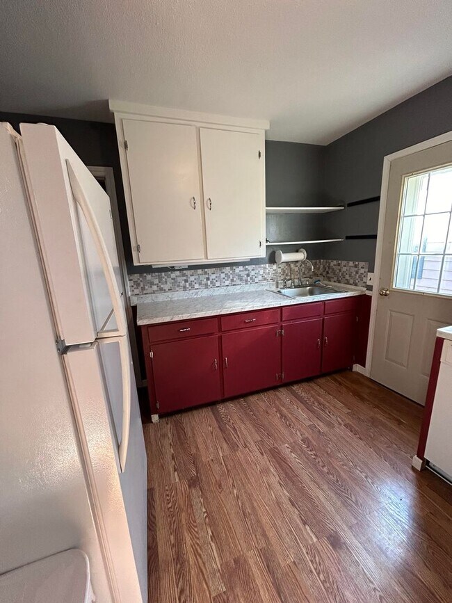 Building Photo - Charming 3-Bedroom, 2-Bathroom Home for Rent