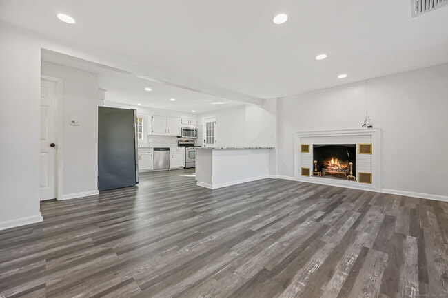 Building Photo - 3 Wynne Rd