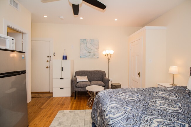 Building Photo - 14 Chiswick Rd