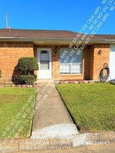 Building Photo - 971 Park Meadow Dr