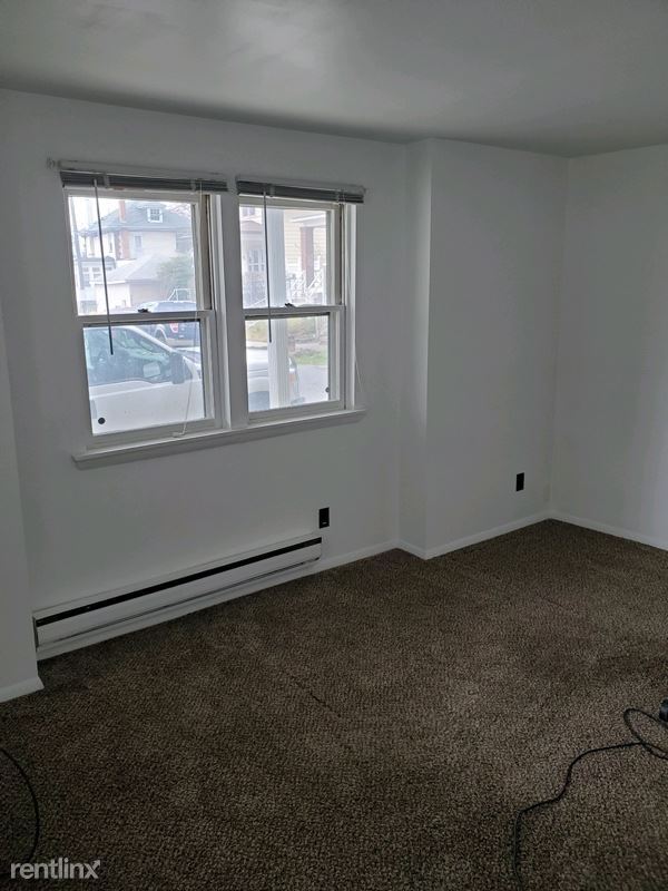 Building Photo - 701 S 28th St