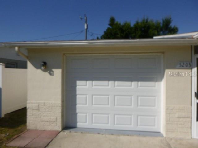 Building Photo - 5203 Lofton Dr