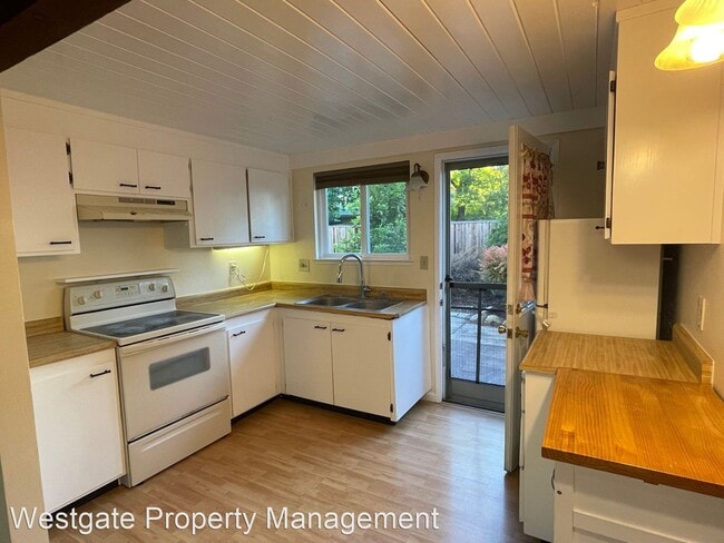 Building Photo - 2 br, 1 bath House - 475 E Cotati Avenue, ...