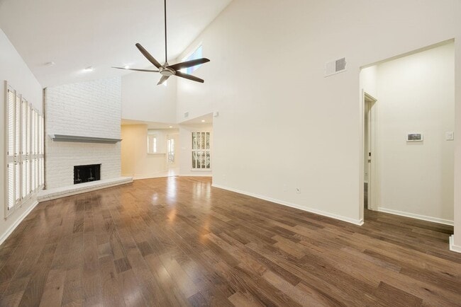 Foto del edificio - 1856 S Gessner Rd