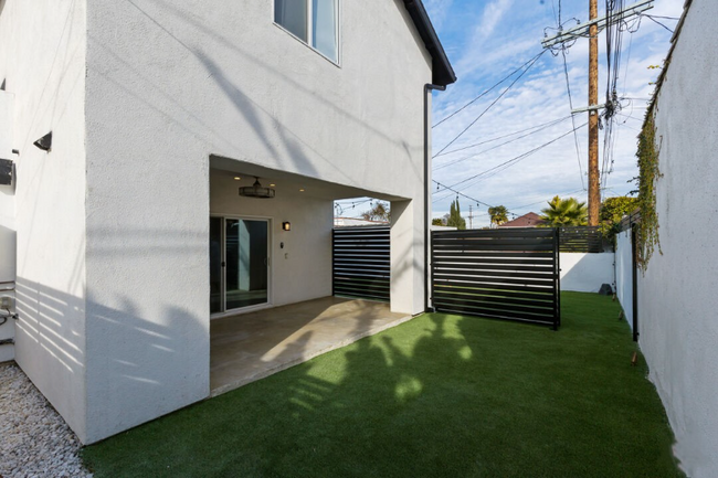 Building Photo - 3798 Dublin Ave