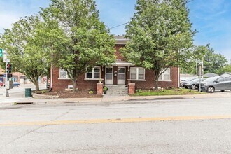 Building Photo - 2821 N 60th St