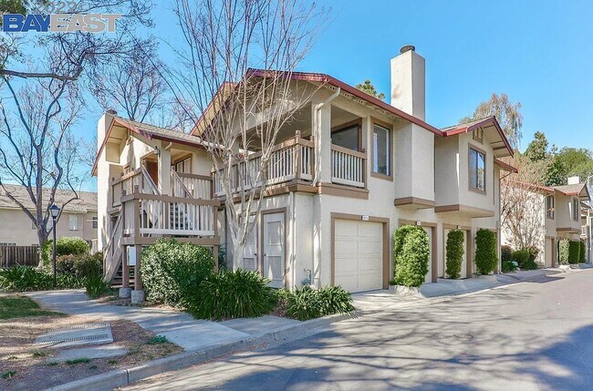 Building Photo - 38749 Huntington Cir