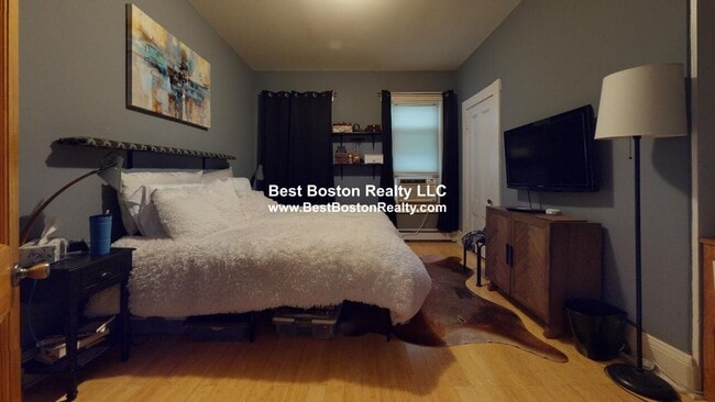 Building Photo - 206 Somerville Ave