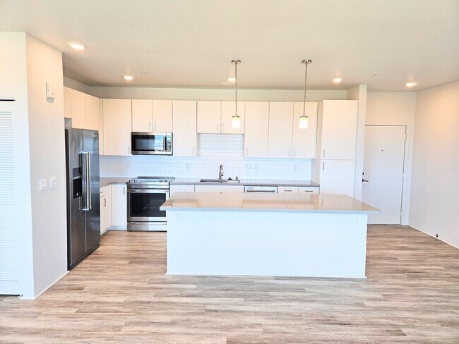 Foto del edificio - Ewa Beach 2 Bedroom 1 Bathroom 2 Parking 2nd Floor Townhome