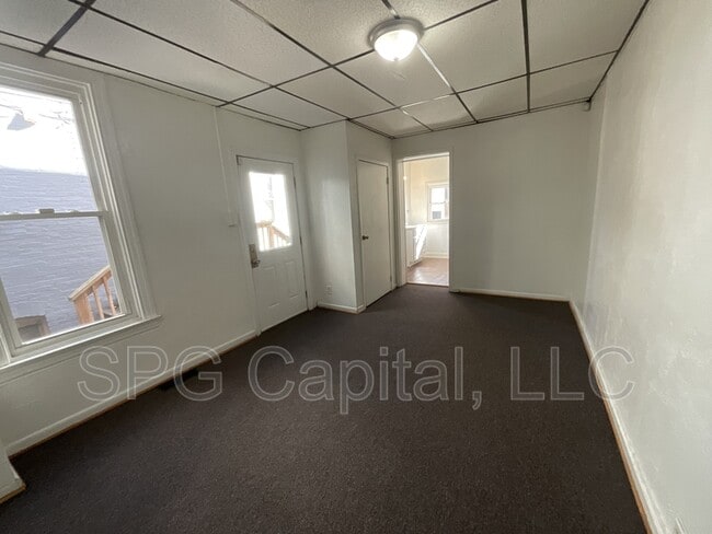 Foto del edificio - 304 W Cottage Pl