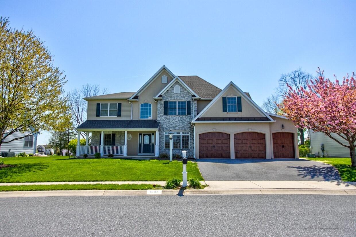 1007 Croft Dr, Manheim Township, PA 17601 House Rental in Manheim