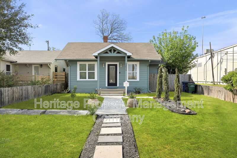 Foto principal - 1214 W Summit Ave.