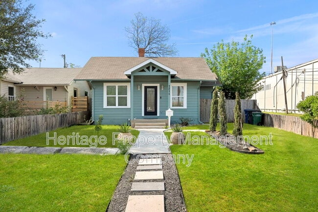 Photo - 1214 W Summit Ave. House