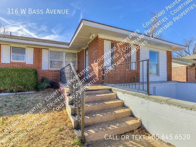 Foto del edificio - 316 W Bass Ave