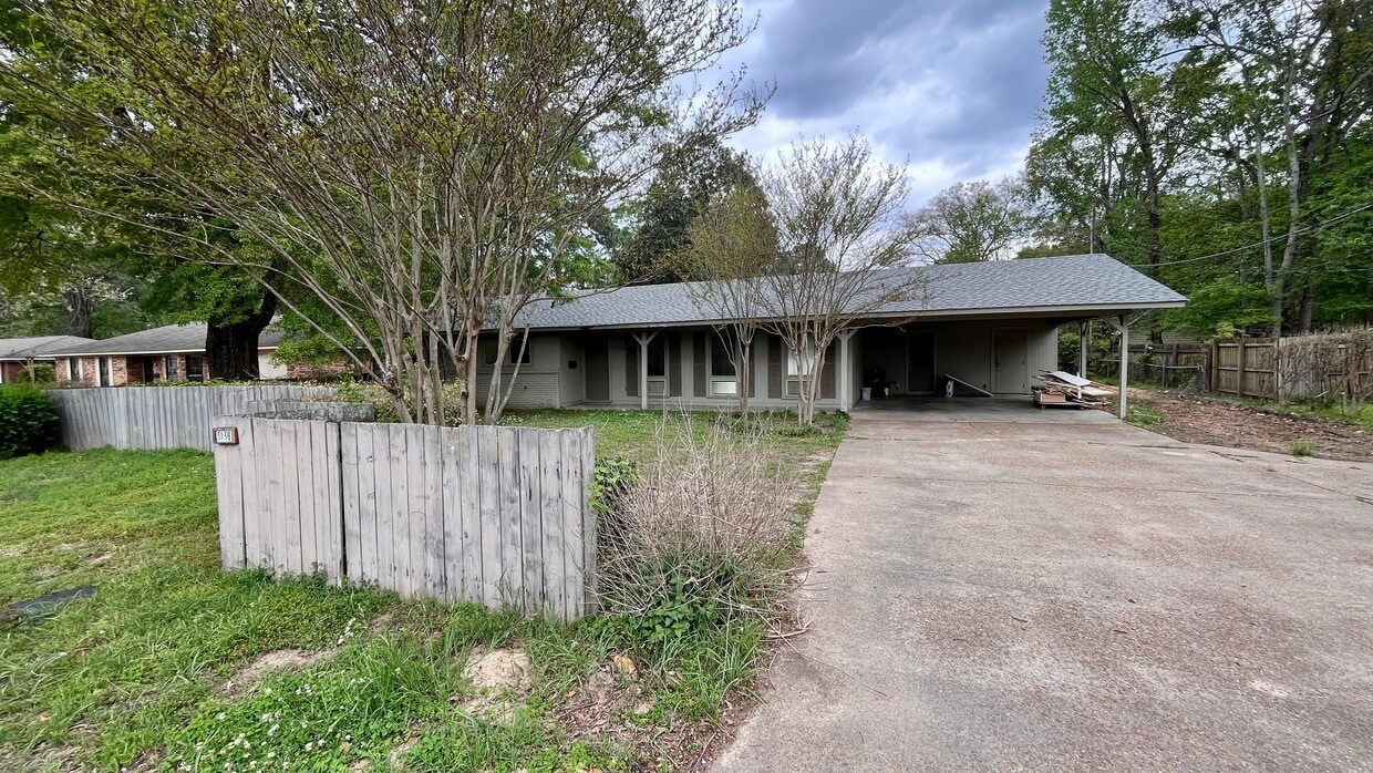 5156 Old Canton Rd, Jackson, MS 39211 House Rental in Jackson, MS