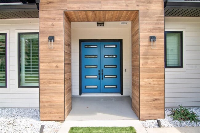 Foto del edificio - 861 SW 120th Dr