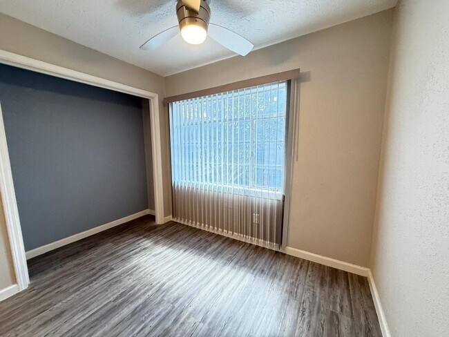 Building Photo - 2501 Yoakum Blvd