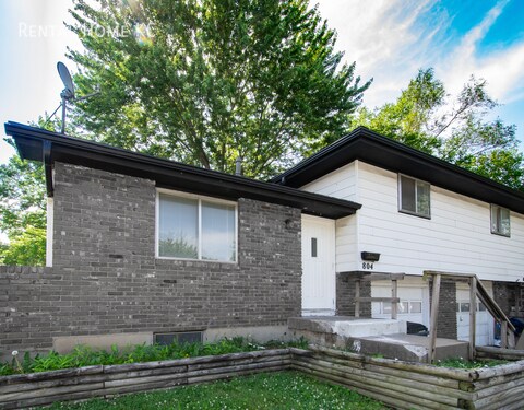 3-bed/1-bath Split Level Duplex #804 - 3-bed/1-bath Split Level Duplex  #804