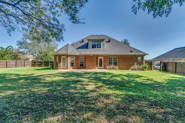 Building Photo - 4 Bed/2 Bath Home in Ridgefield Germantown...