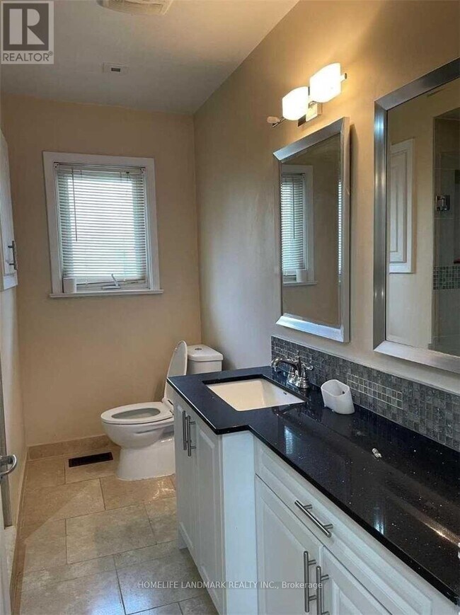 Building Photo - 222 Cummer Ave