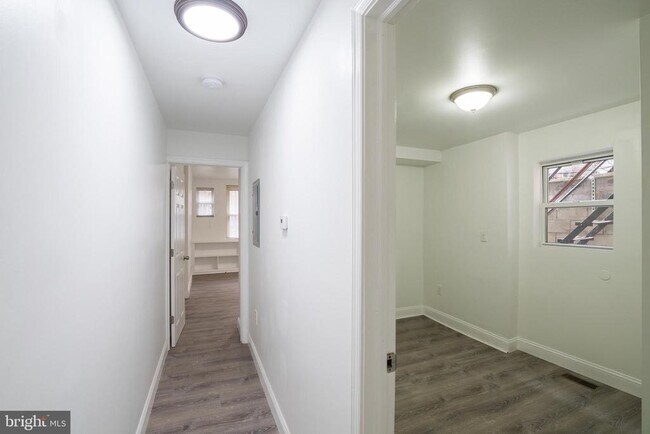 Foto del edificio - 1726 Pine St