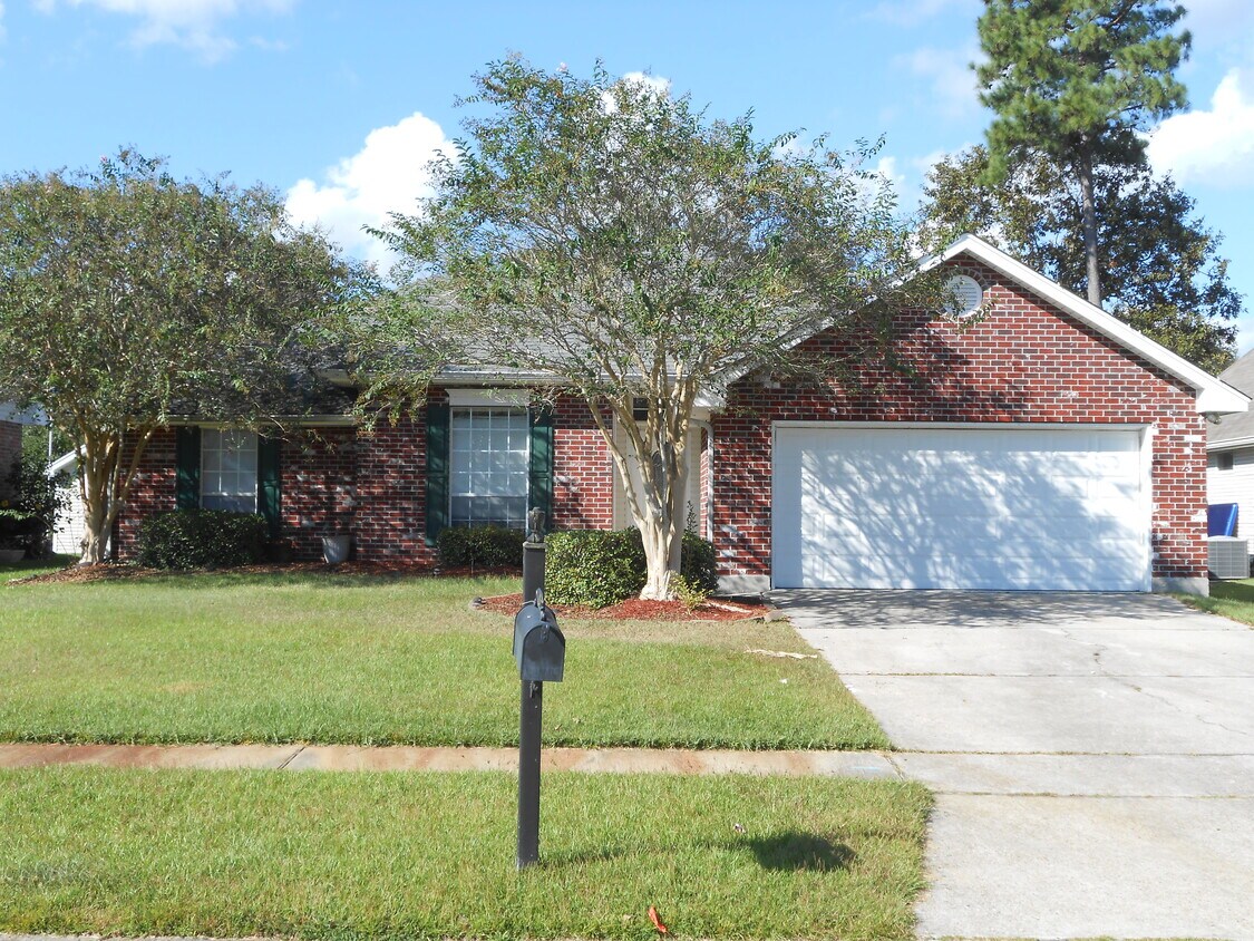 104 Amanda Dr, Slidell, LA 70458 House for Rent in Slidell, LA