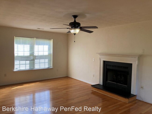 Building Photo - 3 br, 2.5 bath House - 13524 Laketree Drive