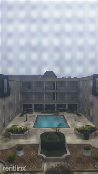 Building Photo - 2150 Westheimer Rd