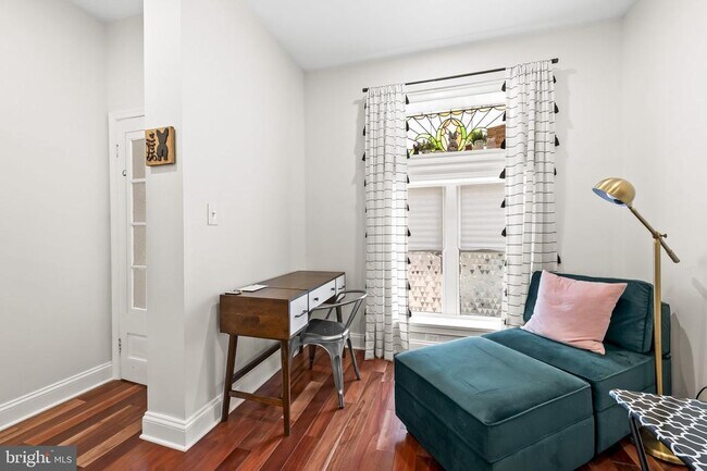 Foto del edificio - 119 S Potomac St