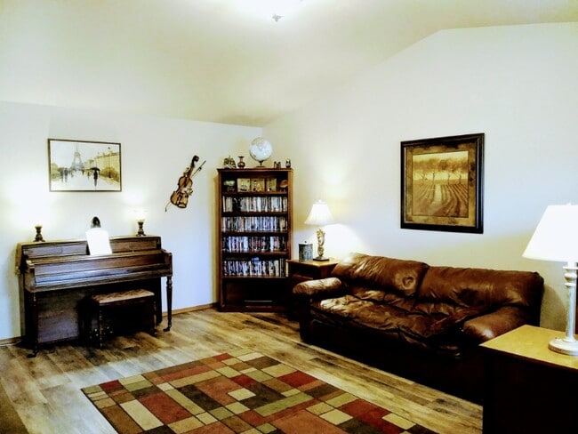 Foto del edificio - 3320 E Beech Way