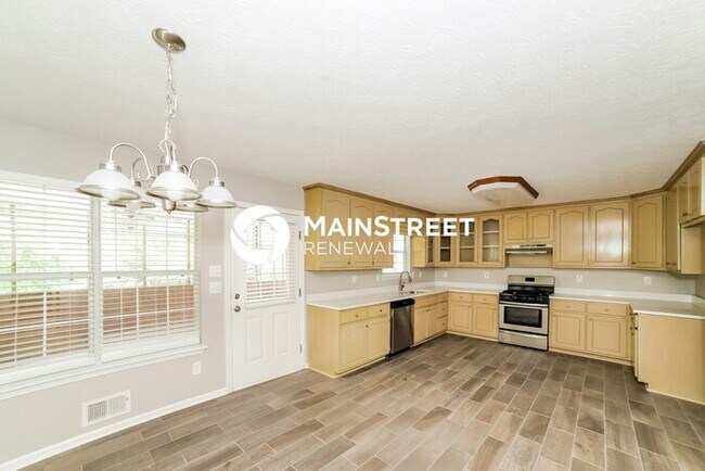 Foto del edificio - 3 Bedroom Pet-Friendly Home in Stockbridge, GA with Main Street Renewal