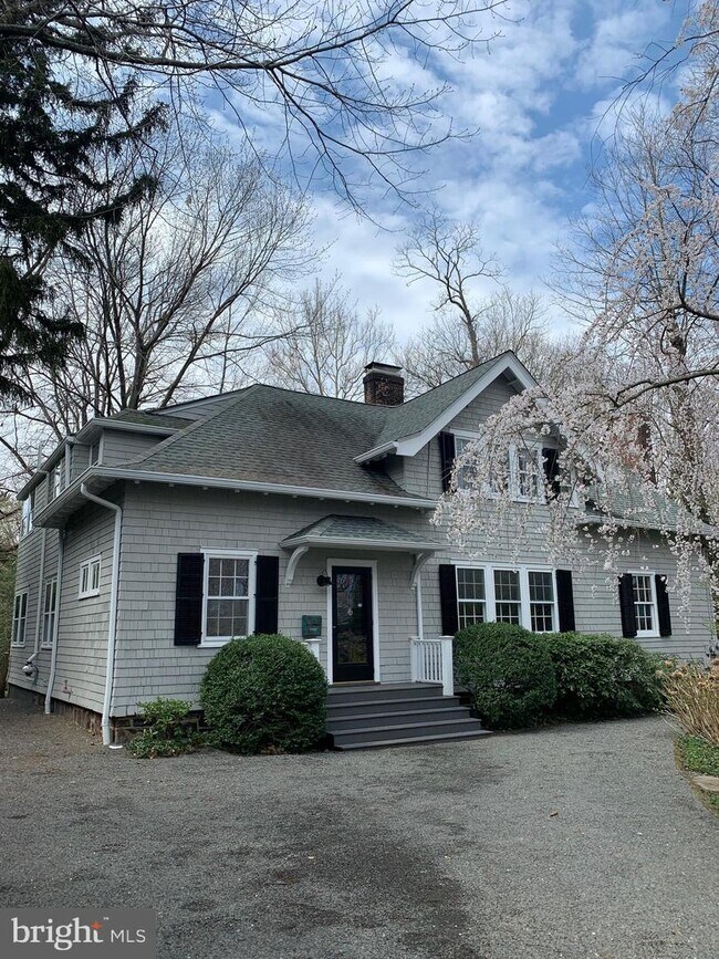 Foto del edificio - 104 Bayard Ln