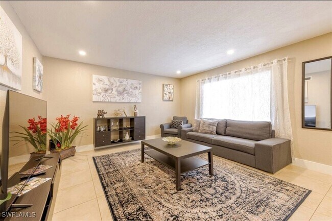 Foto del edificio - 4605 Bayshore Dr