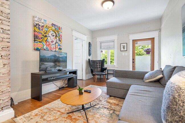 Photo du bâtiment - 1832 W 2nd Ave