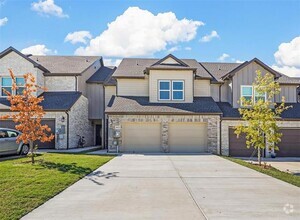 Building Photo - 1011 Debby Ct