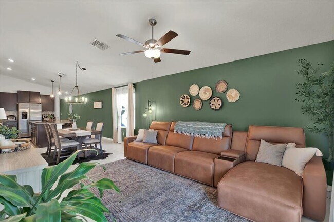 Building Photo - 5538 Blue Azure Dr