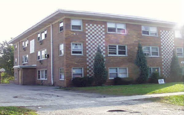 Primary Photo - 10911 S Lloyd Dr