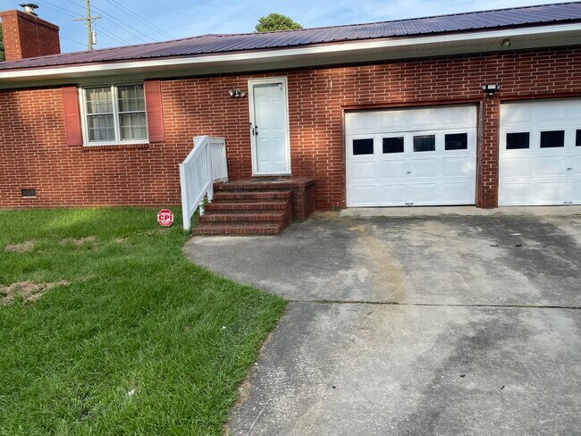 Foto del edificio - 409 Kingston Ave